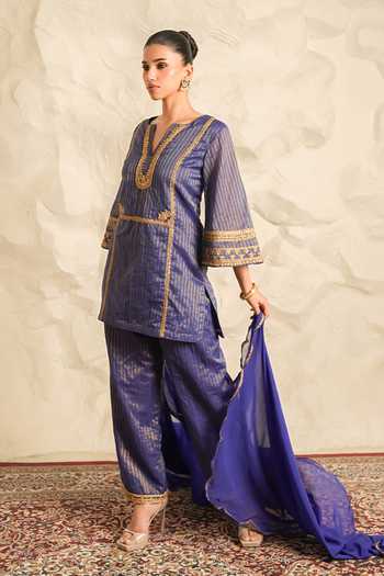Nidhika Shekhar Blue Chanderi, Organza Split V-neck Saanjh Embroidered Kurta Set Online at Aza Fashions Nidhika Shekhar_Blue Chanderi, Organza Split V-neck Saanjh Embroidered Kurta Set _Online_at_Aza_Fashions