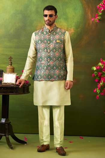 Arihant Rai Sinha_Green Jacquard, Silk Abstract Pattern Bundi And Kurta Set _at_Aza_Fashions