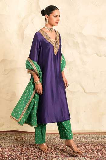 Shop Nidhika Shekhar Purple Chanderi, Shantoon V-neck, Yes Shyaam Li Neckline Embroidered Kurta Set Online at Aza Fashions Shop_Nidhika Shekhar_Purple Chanderi, Shantoon V-neck, Yes Shyaam Li Neckline Embroidered Kurta Set _Online_at_Aza_Fashions