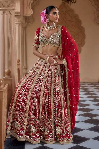 Buy Nidhika Shekhar Red Crepe, Shantoon Sweetheart Neck Padmashree Embroidered Lehenga Set Buy_Nidhika Shekhar_Red Crepe, Shantoon Sweetheart Neck Padmashree Embroidered Lehenga Set