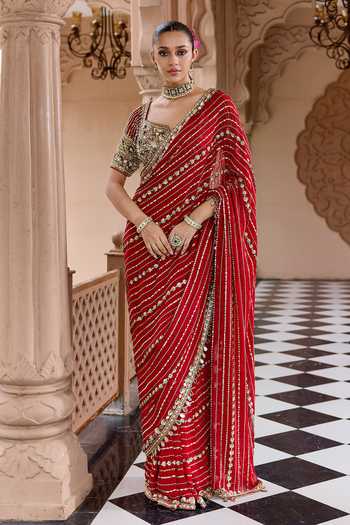 Buy_Nidhika Shekhar_Red Georgette Sweetheart Neck Rajraga Jalsaa Embroidered Saree With Blouse _Online_at_Aza_Fashions