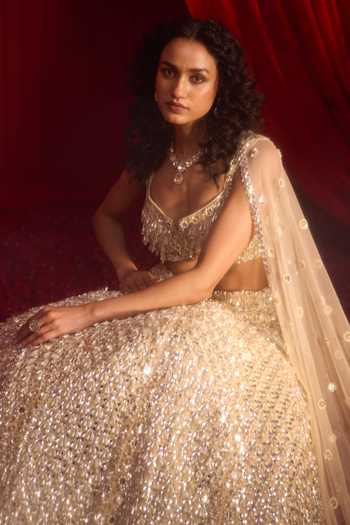 NIDHIKA SHEKHAR Gold Crepe, Net Sweetheart Neck Survana Anvaya Embroidered Bridal Lehenga Set Online at Aza Fashions NIDHIKA SHEKHAR_Gold Crepe, Net Sweetheart Neck Survana Anvaya Embroidered Bridal Lehenga Set _Online_at_Aza_Fashions