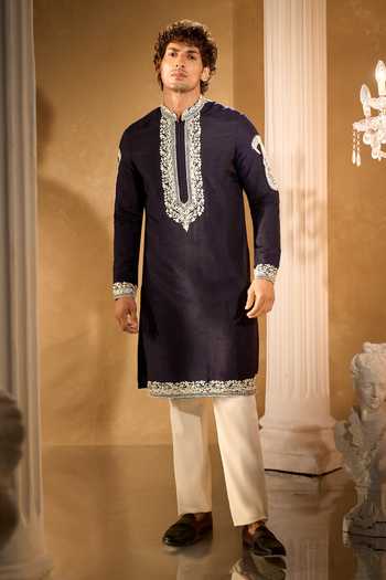 Aariyana Couture Embroidered Kurta Set With Dupatta