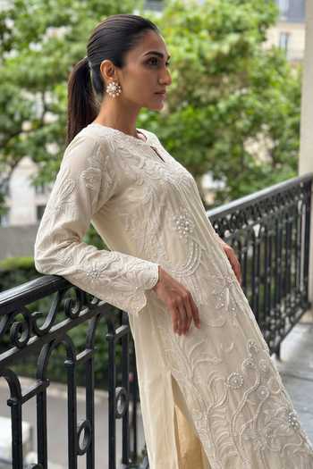 Buy Aneesh Agarwaal White Organza, Keyhole Neck Lisette Embroidered Kurta And Pant Set Online at Aza Fashions Buy_Aneesh Agarwaal_White Organza, Keyhole Neck Lisette Embroidered Kurta And Pant Set _Online_at_Aza_Fashions