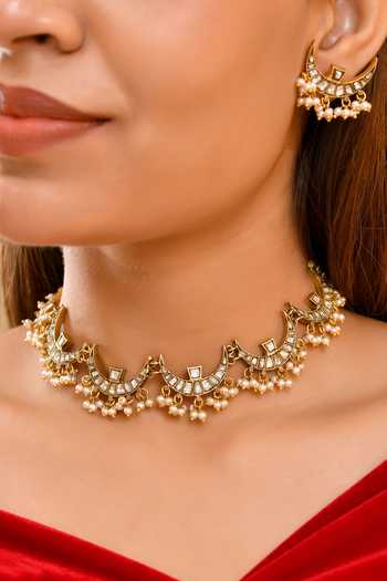 Prestones_White Polki Embellished Choker Set _Online_at_Aza_Fashions
