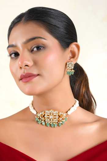 Prestones_Green Pearl Embellished Pendant Choker Set _Online_at_Aza_Fashions