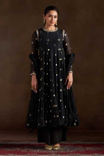 Buy_Almaari By Pooja Patel_Black Chanderi, Silk Round Neck Oishi Woven Anarkali Set 
