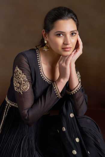 Buy_Almaari By Pooja Patel_Black Chanderi Round Neck Oshira Embroidered Anarkali Set 