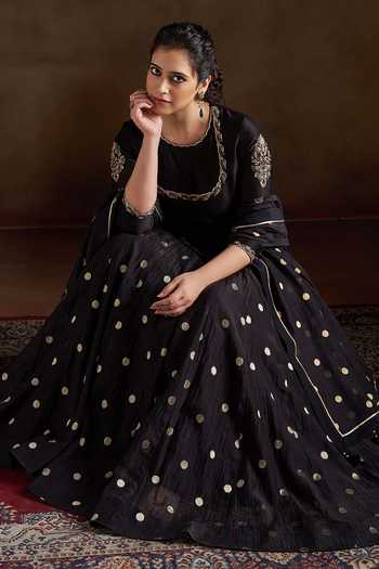 Buy Almaari By Pooja Patel Black Chanderi Square Neck, Yes Oorvi Polka Dot Woven Sharara Set Buy_Almaari By Pooja Patel_Black Chanderi Square Neck, Yes Oorvi Polka Dot Woven Sharara Set