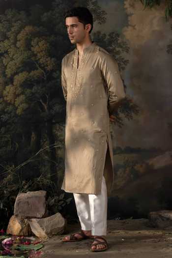 Buy Ayush Jain Green Silk, Cotton Gardenia Embroidered Kurta Set Online at Aza Fashions Buy_Ayush Jain_Green Silk, Cotton Gardenia Embroidered Kurta Set _Online_at_Aza_Fashions