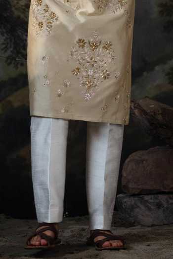Ayush Jain Green Silk, Chanderi Bahar Kurta And Pant Set Online at Aza Fashions Ayush Jain_Green Silk, Chanderi Bahar Kurta And Pant Set _Online_at_Aza_Fashions