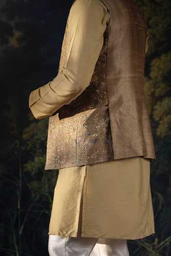 Ayush Jain Green Silk, Cotton Kanan Embroidered Nehru Jacket And Kurta Set at Aza Fashions Ayush Jain_Green Silk, Cotton Kanan Embroidered Nehru Jacket And Kurta Set _at_Aza_Fashions