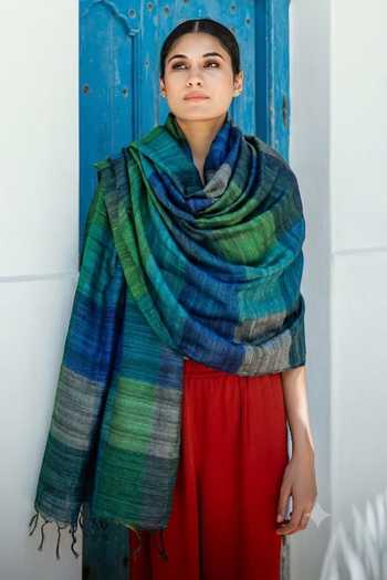 Aeshaane Stripe Woven Scarf