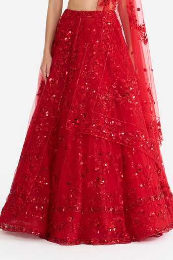 Gauri & Nainika Red Tulle Sweetheart Neck Crimson Rose Embroidered Lehenga Set at Aza Fashions Gauri & Nainika_Red Tulle Sweetheart Neck Crimson Rose Embroidered Lehenga Set _at_Aza_Fashions