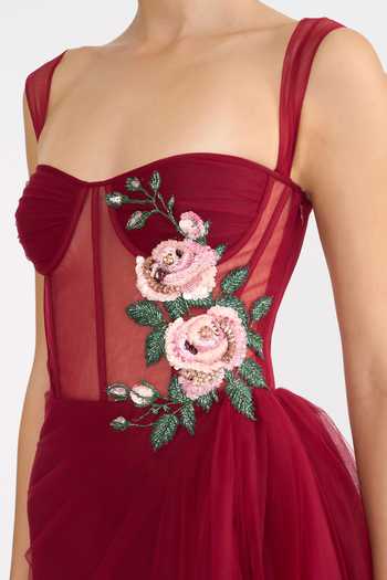 Buy_Gauri & Nainika_Tulle Applique Sweetheart Neck Corseted Saree Draped Gown 