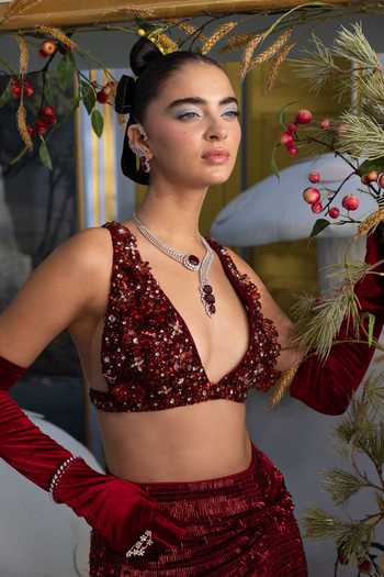 Payal & Zinal Red Net, Organza, Satin V-neck Isabela Embellished Bustier And Draped Skirt Set Online at Aza Fashions Payal & Zinal_Red Net, Organza, Satin V-neck Isabela Embellished Bustier And Draped Skirt Set _Online_at_Aza_Fashions