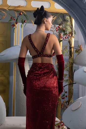 Payal & Zinal Red Net, Organza, Satin V-neck Isabela Embellished Bustier And Draped Skirt Set at Aza Fashions Payal & Zinal_Red Net, Organza, Satin V-neck Isabela Embellished Bustier And Draped Skirt Set _at_Aza_Fashions