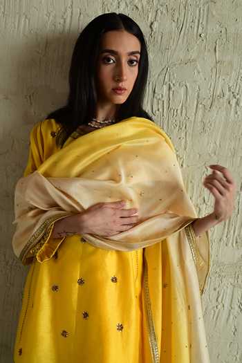 Buy_Shorshe Clothing_Yellow Chanderi Ombre Embroidered Dupatta _Online_at_Aza_Fashions