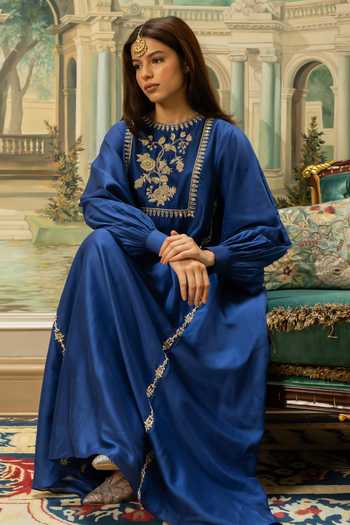 Paulmi And Harsh Embroidered Kurta & Pant Set 