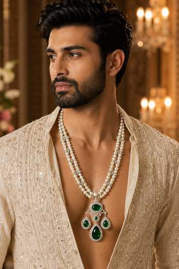 Vivinia By Vidhi Mehra Pearl Green Stone Pendant Necklace 
