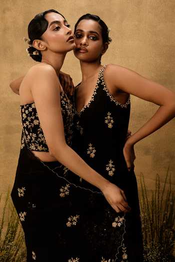 Quench A Thirst Black Organza, Taffeta Hand Embroidered Pre-stitched Saree With Blouse Online at Aza Fashions Quench A Thirst_Black Organza, Taffeta Hand Embroidered Pre-stitched Saree With Blouse _Online_at_Aza_Fashions