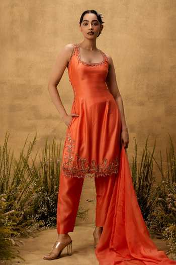 Quench A Thirst Embroidered Kurta Set
