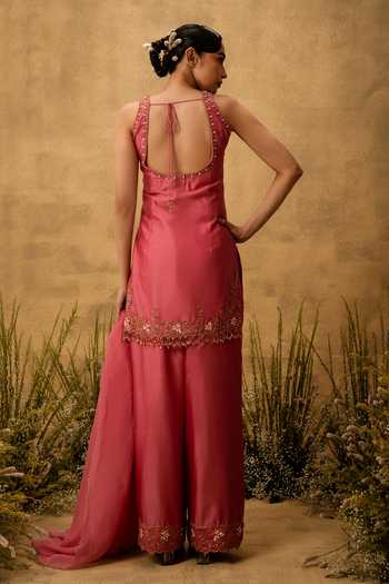 Quench A Thirst Embroidered Kurta Set