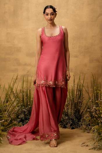 Shop Quench A Thirst Pink Organza, Silk, Taffeta, Silk, Scoop Embroidered Kurta Set Online at Aza Fashions Shop_Quench A Thirst_Pink Organza, Silk, Taffeta, Silk, Scoop Embroidered Kurta Set _Online_at_Aza_Fashions