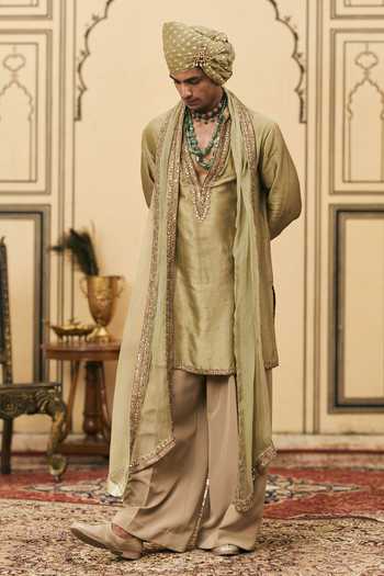 Itrh Olive Green Chanderi, Crepe, Organza Zaitooni Kurta Set Online at Aza Fashions Itrh_Olive Green Chanderi, Crepe, Organza Zaitooni Kurta Set _Online_at_Aza_Fashions