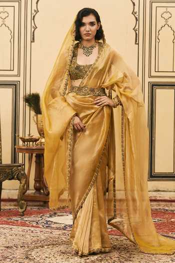 Itrh Haridra Embroidered Saree With Blouse 