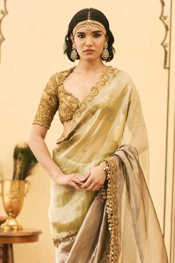 Itrh Gold Tissue, Silk Sweetheart Neck Shyama Zardozi Embroidered Saree With Blouse Online at Aza Fashions Itrh_Gold Tissue, Silk Sweetheart Neck Shyama Zardozi Embroidered Saree With Blouse _Online_at_Aza_Fashions