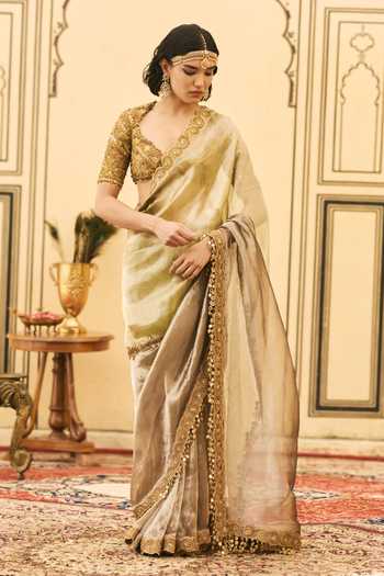 Buy Itrh Gold Tissue, Silk Sweetheart Neck Shyama Zardozi Embroidered Saree With Blouse Online at Aza Fashions Buy_Itrh_Gold Tissue, Silk Sweetheart Neck Shyama Zardozi Embroidered Saree With Blouse _Online_at_Aza_Fashions