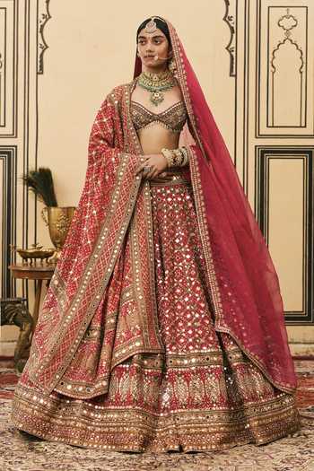 Itrh Gulabi Bandhej Bridal Lehenga Set 
