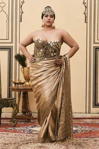 Itrh Puratan Tissue Brocade Metal Corset With Saree