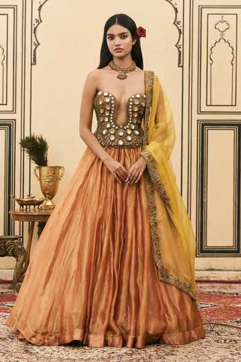 Itrh Narangi Tissue Brocade Lehenga Set