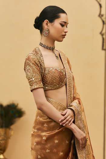 Buy Itrh Peach Tissue Sweetheart Neck Tamra Saree With Embroidered Blouse Online at Aza Fashions Buy_Itrh_Peach Tissue Sweetheart Neck Tamra Saree With Embroidered Blouse _Online_at_Aza_Fashions