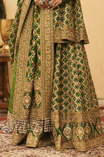 Buy Itrh Green V-neck, Yes Hara Bandhej Pattern Peplum Kurta Set Online at Aza Fashions Buy_Itrh_Green V-neck, Yes Hara Bandhej Pattern Peplum Kurta Set _Online_at_Aza_Fashions