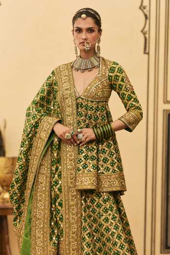 Itrh Hara Bandhej Pattern Peplum Kurta Set