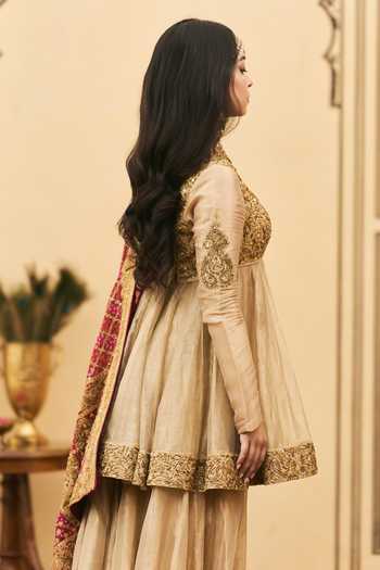 Itrh_Gold Tissue V-neck Sunhari-gulal Bandhej Pattern Peplum Kurta Set _Online_at_Aza_Fashions