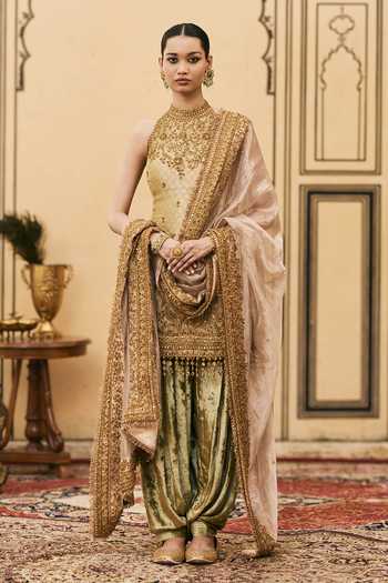 Itrh Hariyal Embroidered Kurta Set