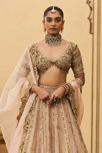 Shop Itrh Gold Tissue, Organza V-neck Maang Tika Embroidered Lehenga Set Online at Aza Fashions Shop_Itrh_Gold Tissue, Organza V-neck Maang Tika Embroidered Lehenga Set _Online_at_Aza_Fashions