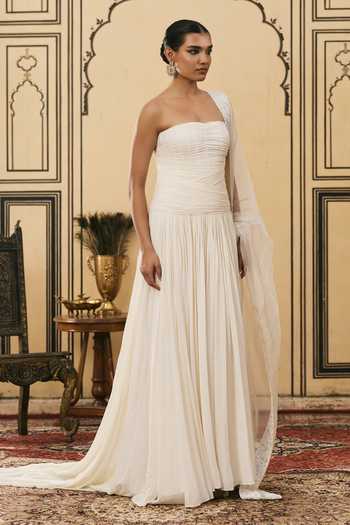 Buy Itrh Ivory Georgette, Organza Bandeau Neck Sheer Gown With Dupatta Online at Aza Fashions Buy_Itrh_Ivory Georgette, Organza Bandeau Neck Sheer Gown With Dupatta _Online_at_Aza_Fashions