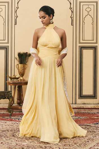 Itrh Makhani Georgette Gown With Dupatta 