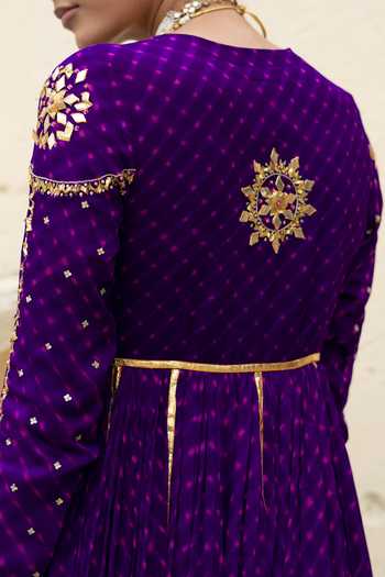 Baise Gaba Purple Georgette, Satin, Lycra, Organza Yamini Mothda Leheriya Anarkali Set Online at Aza Fashions Baise Gaba_Purple Georgette, Satin, Lycra, Organza Yamini Mothda Leheriya Anarkali Set _Online_at_Aza_Fashions