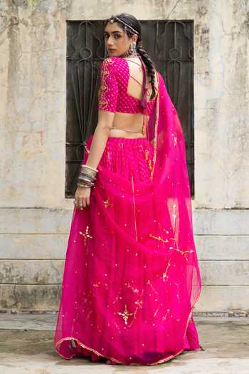 Baise Gaba Varnika Mothda Leheriya Lehenga Set 