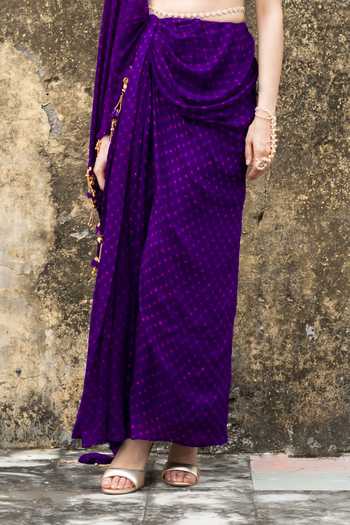 Buy Baise Gaba Purple Georgette Sweetheart Neck Apsara Pre-draped Mothda Leheriya Saree Set Buy_Baise Gaba_Purple Georgette Sweetheart Neck Apsara Pre-draped Mothda Leheriya Saree Set