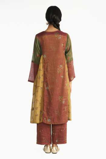 Payal Pratap Bakula Floral Pattern Flared Kurta Set 
