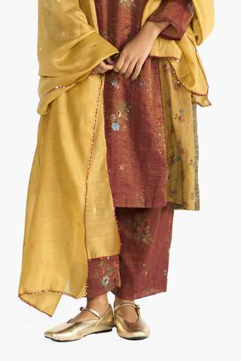 Payal Pratap Multi Color Chanderi, Tissue Split V-neck Bakula Floral Pattern Flared Kurta Set at Aza Fashions Payal Pratap_Multi Color Chanderi, Tissue Split V-neck Bakula Floral Pattern Flared Kurta Set _at_Aza_Fashions