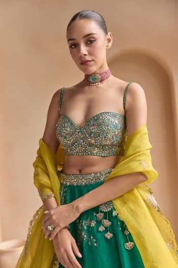 Osaa By Adarsh_Green Organza Sweetheart Neck Embroidered Blouse Lehenga Set _Online_at_Aza_Fashions