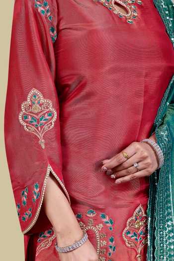 Shop Damoiselle Red Silk, Tissue, Viscose, Shantoon Keyhole Neck, Border Embroidered Kurta Set Shop_Damoiselle_Red Silk, Tissue, Viscose, Shantoon Keyhole Neck, Border Embroidered Kurta Set